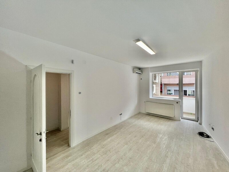 Dorobanti, zona Beller, spatiu birou, 3 camere, cladire 2005.