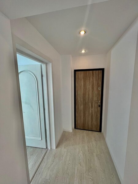 Dorobanti, zona Beller, spatiu birou, 3 camere, cladire 2005.