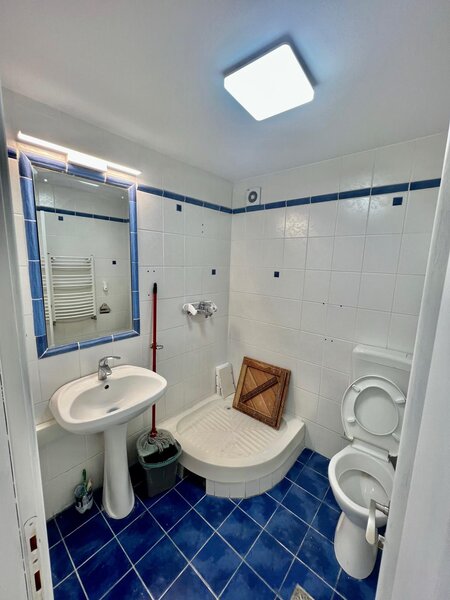 Dorobanti, zona Beller, spatiu birou, 3 camere, cladire 2005.